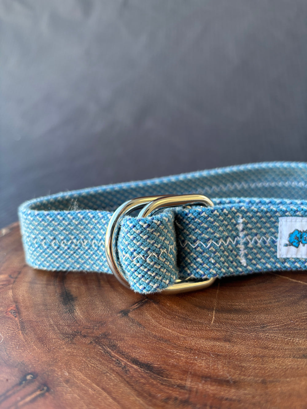 Speckled skyline belt
